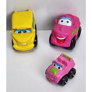 Hasbro Tonka Chuck & Friends Yellow School Bus, Sally Classic, Pink Convertible